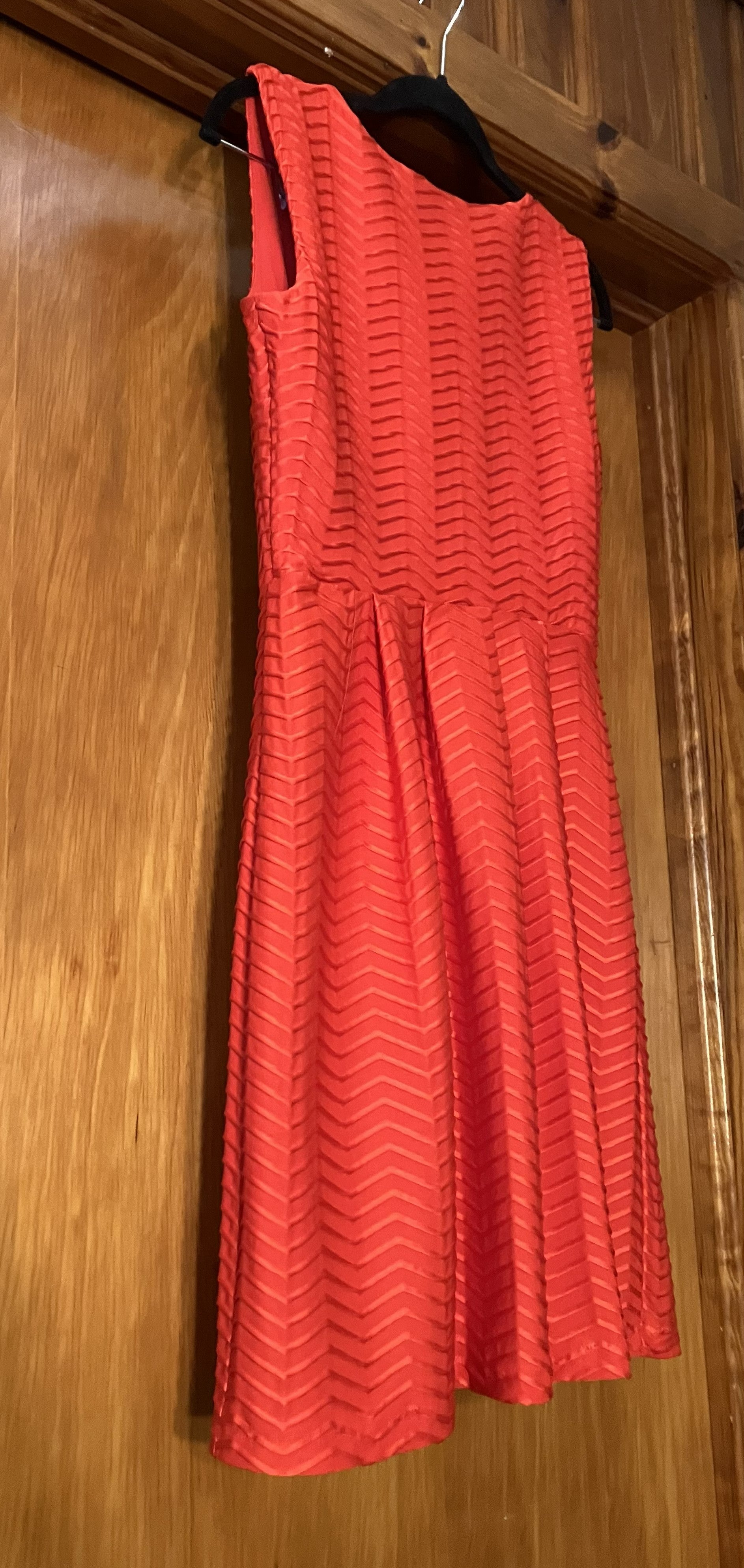Enfocus  Studio Sleeveless V-Neck Chevron Dress